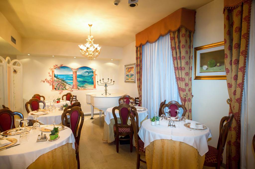 VRN_83450_Hotel_Serenella_0222_07.jpg
