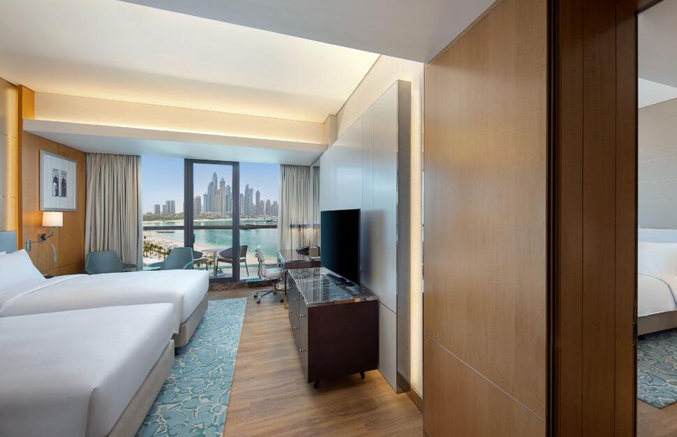Hilton-Dubai-Palm-Jumeirah-7.jpg