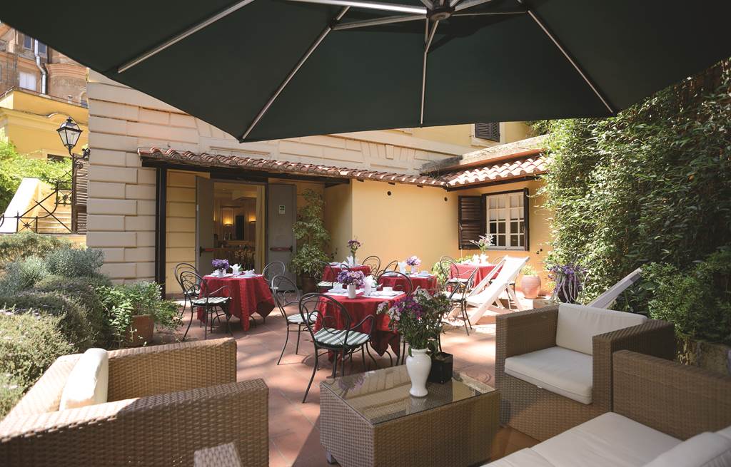 FCO_73792_Hotel_Rome_Garden_1215_05.jpg