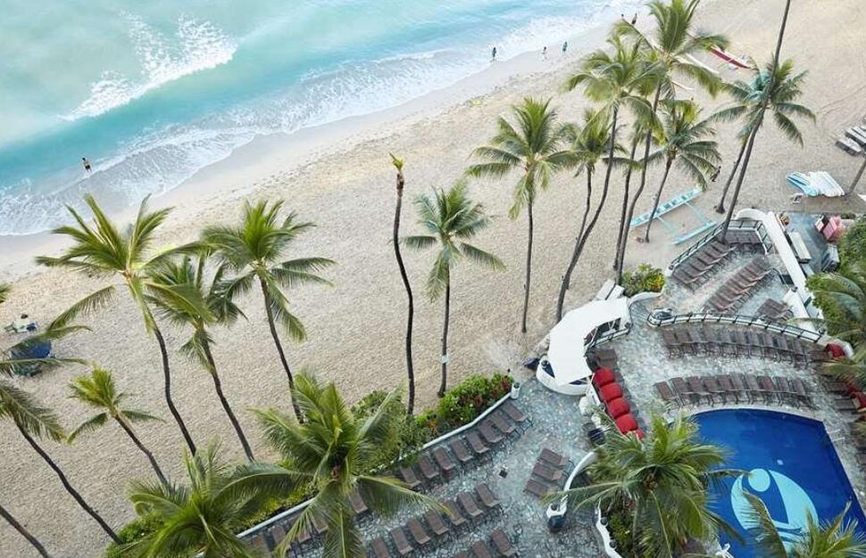 Outrigger-Waikiki-Beach-Resort-7.jpg