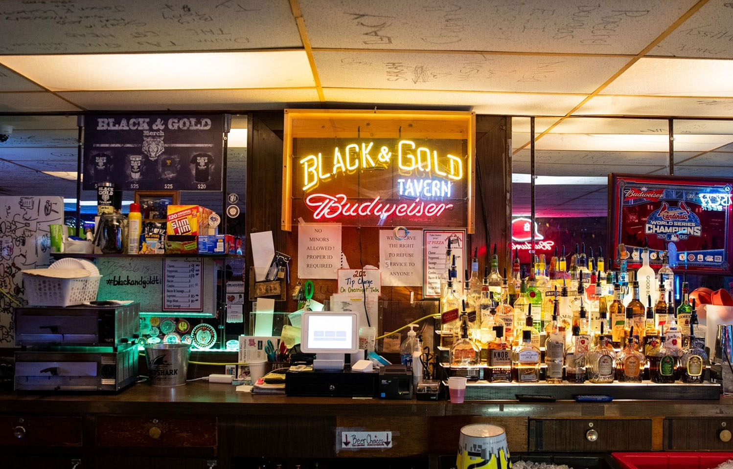 Have your next gathering at Deuce Pub & Pit in Columbia, MO!