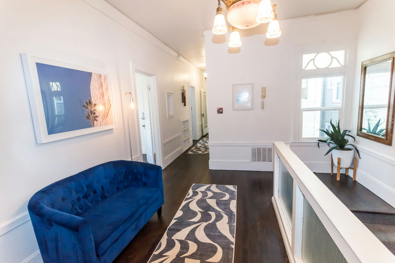 More Images - Image 3