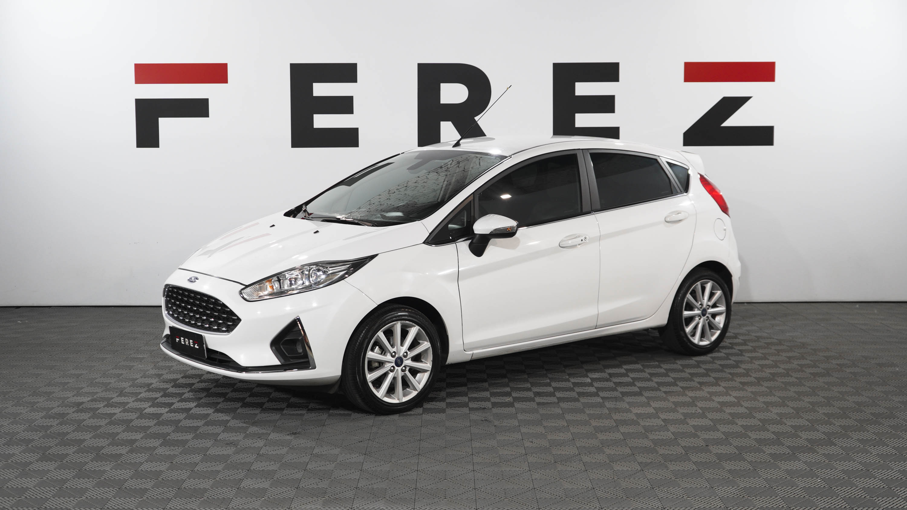 ford FIESTA KINETIC TITANIUM