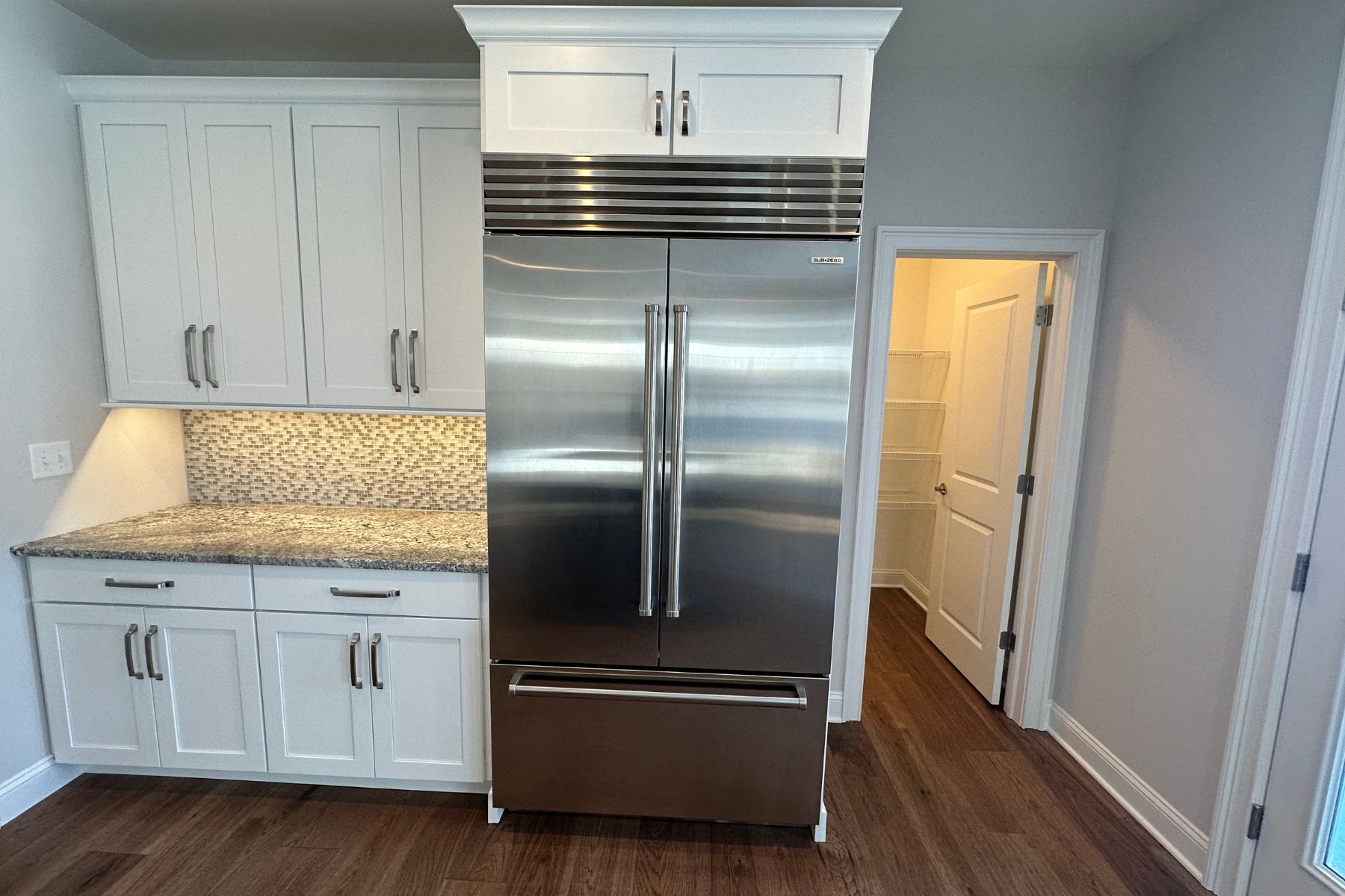 20 Scarlet Street - Hampton Primary Up - Sub-Zero Refrigerator