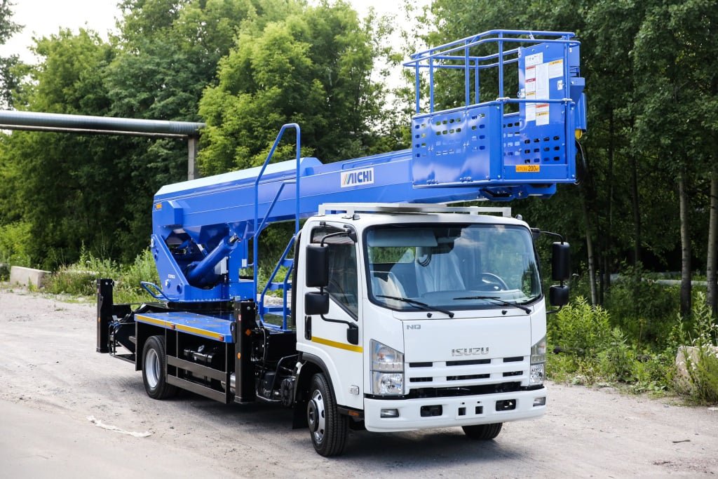 Автовышка АГП 22 метра Aichi SK-210 на базе Isuzu Elf