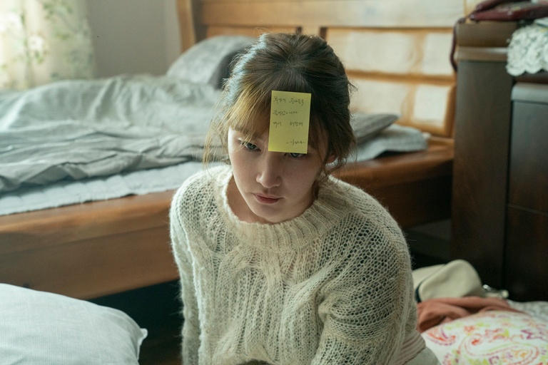 ⓒ 2021 CJ ENM Co., Ltd., TWELVE JOURNEY ALL RIGHTS RESERVED