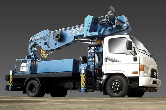 Автовышка АГП 30 метров Dasan 280 на базе Hyundai HD 78