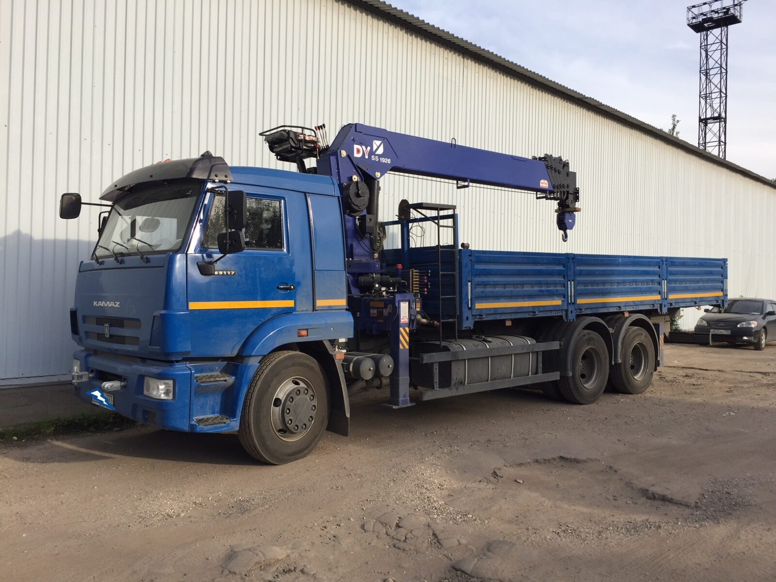 Аренда манипулятора 10 тонн (5 т) на базе КАМАЗ 65717