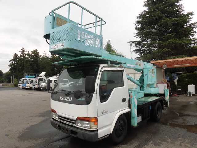 Автовышка АГП 20 м AICHI SK-200 на базе Isuzu Elf