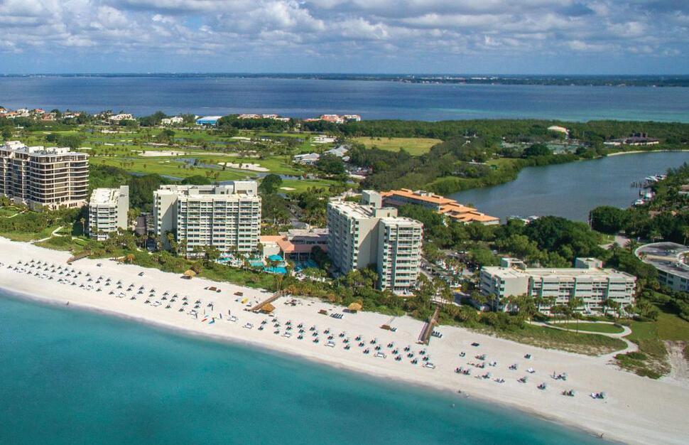 The-Resort-at-Longboat-Key-Club-1.jpg