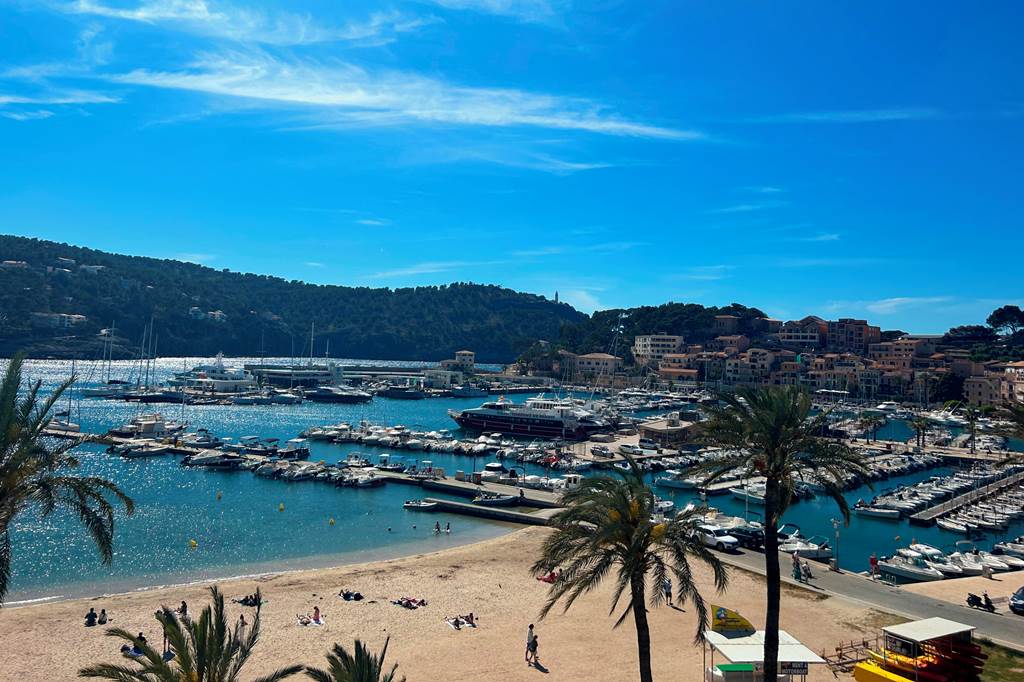 PMI_77817_FERGUS_Style_Soller_Beach_0523_05.jpg