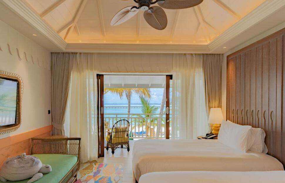SAii-Lagoon-Maldives-Curio-Collection-by-Hilton-16.jpg