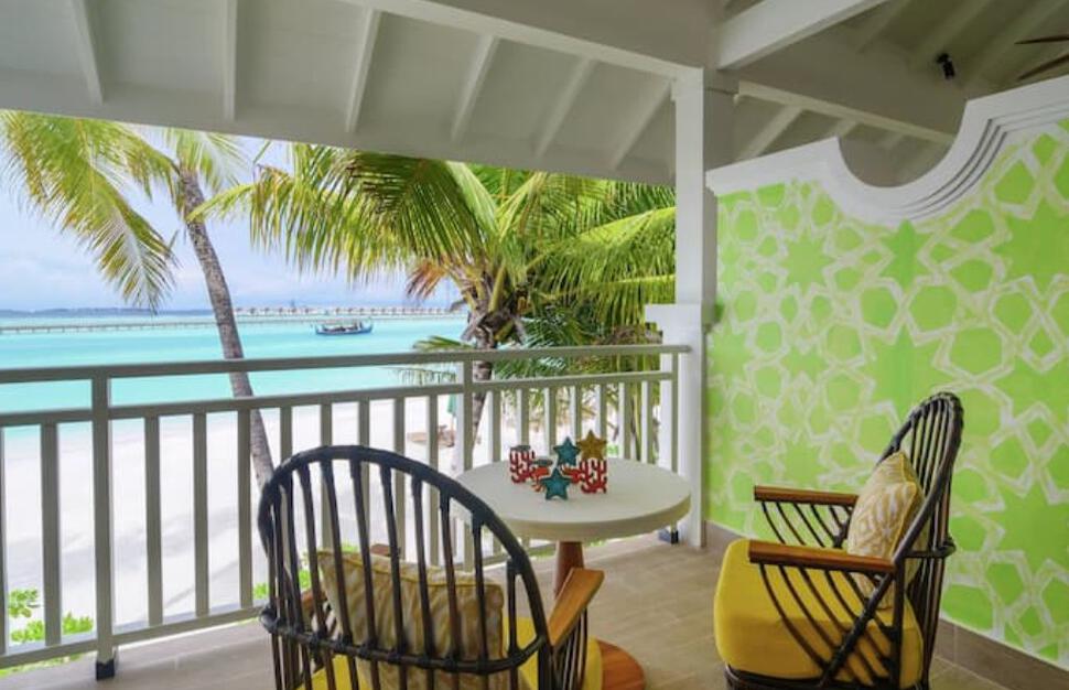 SAii-Lagoon-Maldives-Curio-Collection-by-Hilton-2.jpg