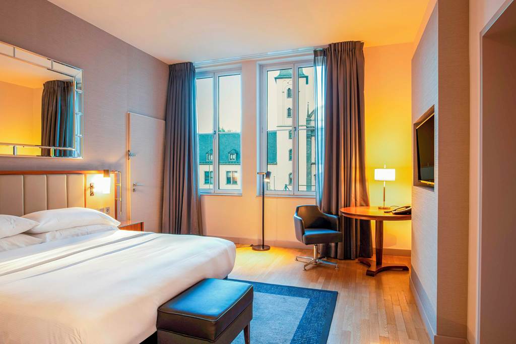 CGN_72997_Hilton_Cologne_1023_02.jpg