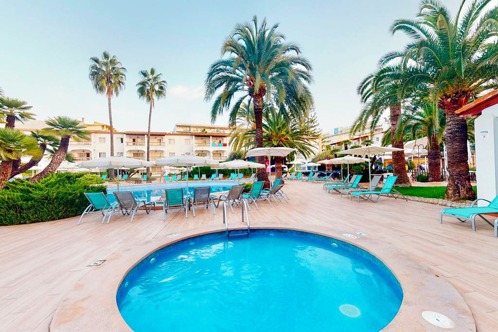 PMI_448_Alcudia_Garden_Aparthotel_0823_15.jpg