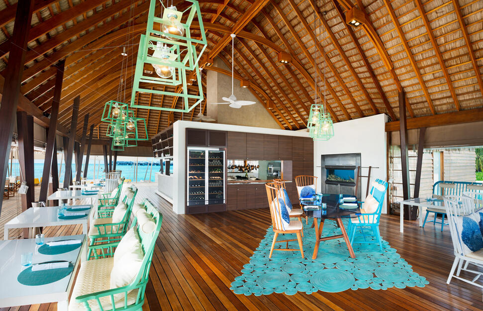 W-Maldives-Retreat-Spa-8.jpg