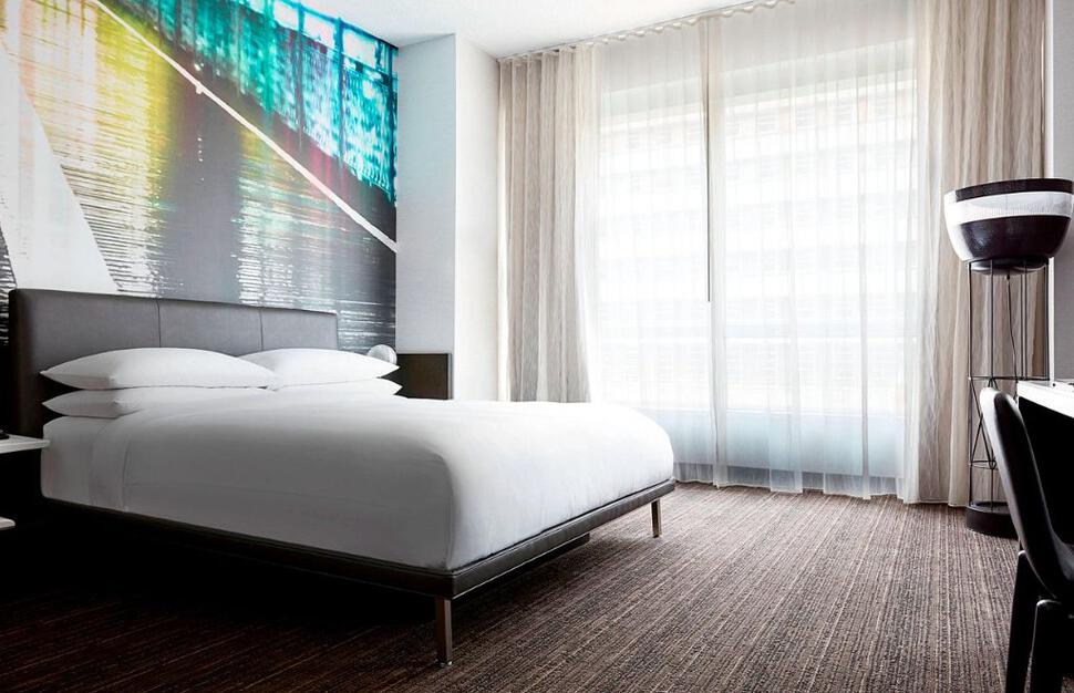 New-York-Marriott-at-the-Brooklyn-Bridge-4.jpg