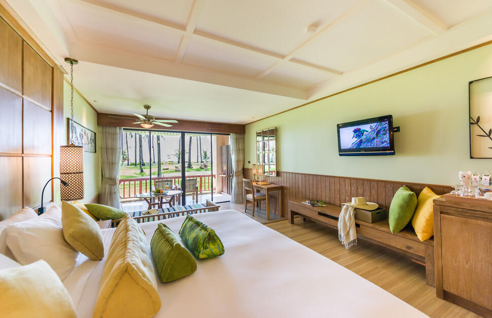 Katathani-Phuket-Beach-Resort-2.jpg