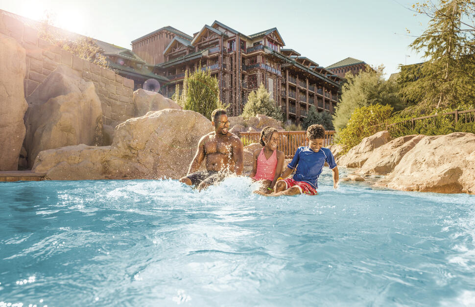 Disneys-Wilderness-Lodge-10.jpg