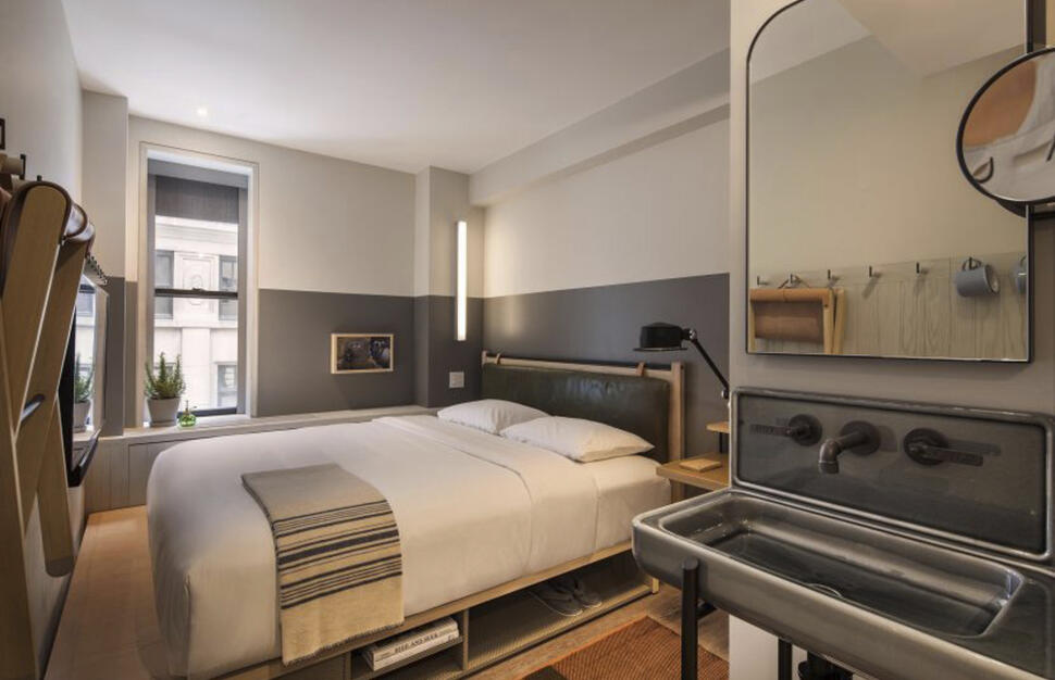 MOXY-NYC-Times-Square-2.jpg