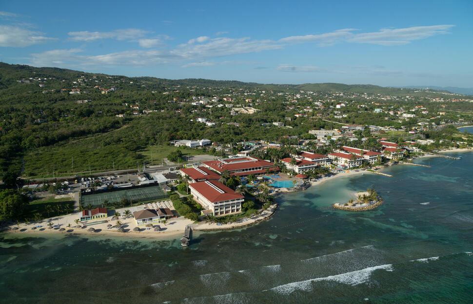 Holiday-Inn-Resort-Montego-Bay-10.jpg