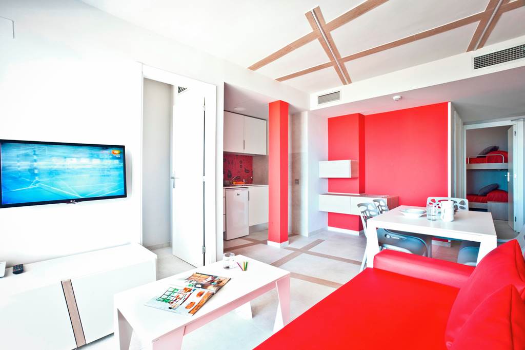 IBZ_71631_Ryans_Ibiza_Apartments_0519_08.jpg