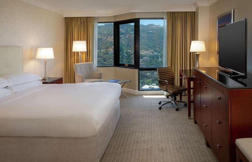 Hilton-Los-Angeles-Universal-City-15.jpg