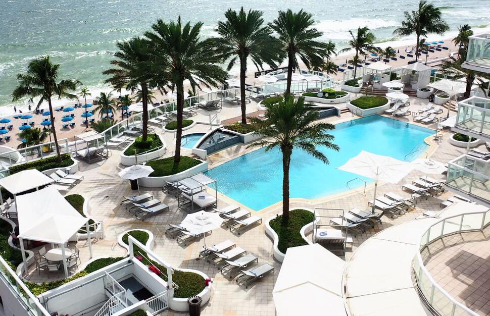 Hilton-Fort-Lauderdale-Beach-Resort-1.jpg