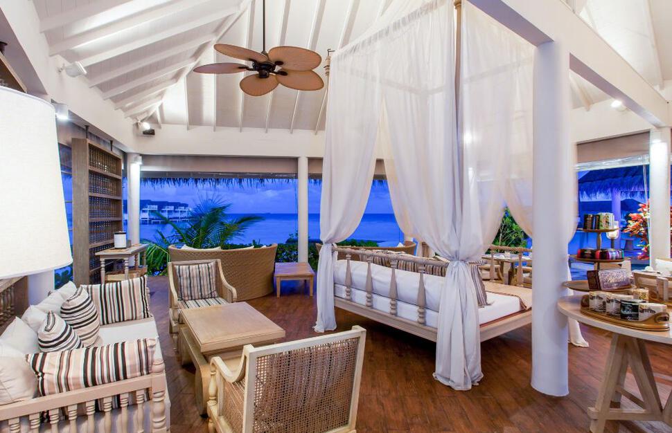 Centara-Grand-Island-Resort-Spa-Maldives-19.jpg