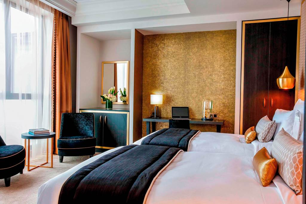 CDG_85789_Niepce_Paris_Hotel_Curio_Collection_by_Hilton_1123_03.jpg