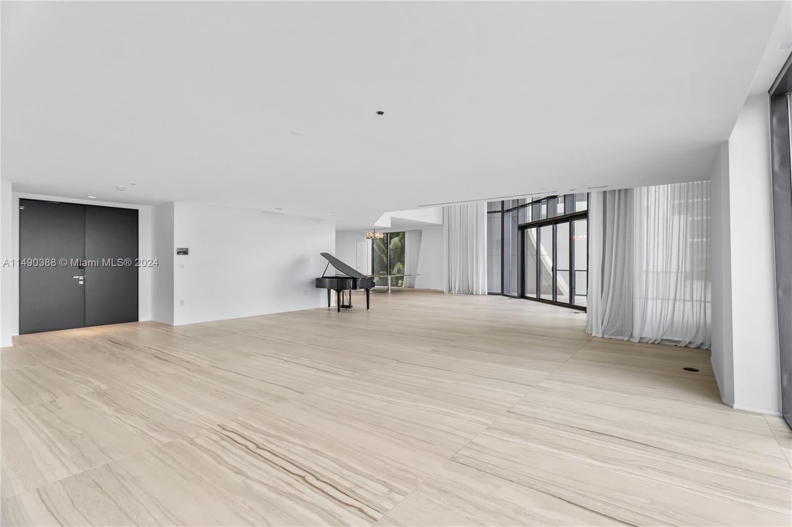 Real estate property located at 1000 Biscayne Blvd #1002, Downtown, Miami, Florida