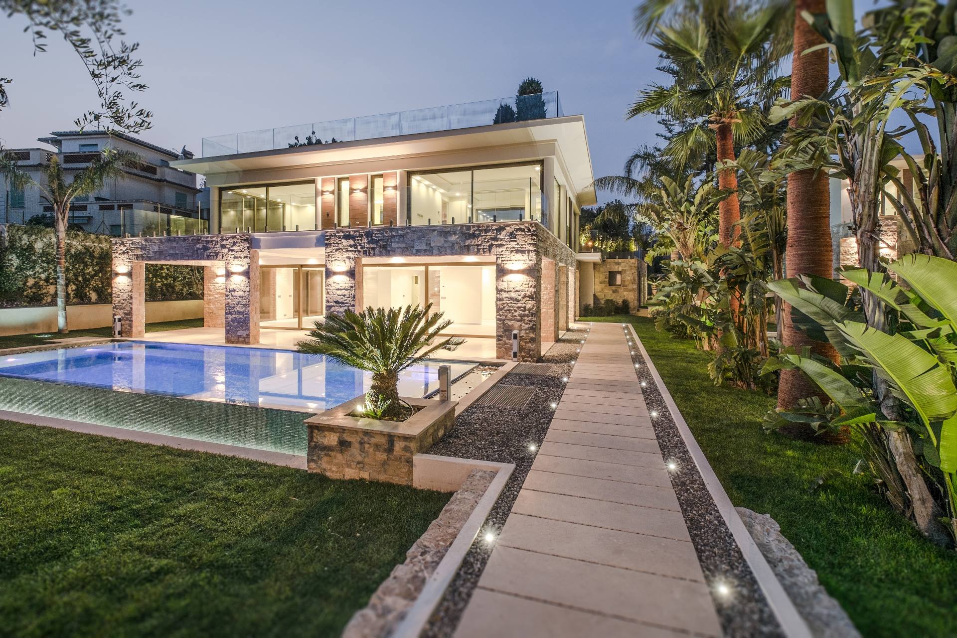 Real estate property located at 39 Avenue Claude Vignon, Saint-Jean-Cap-Ferrat, Alpes Maritimes, France