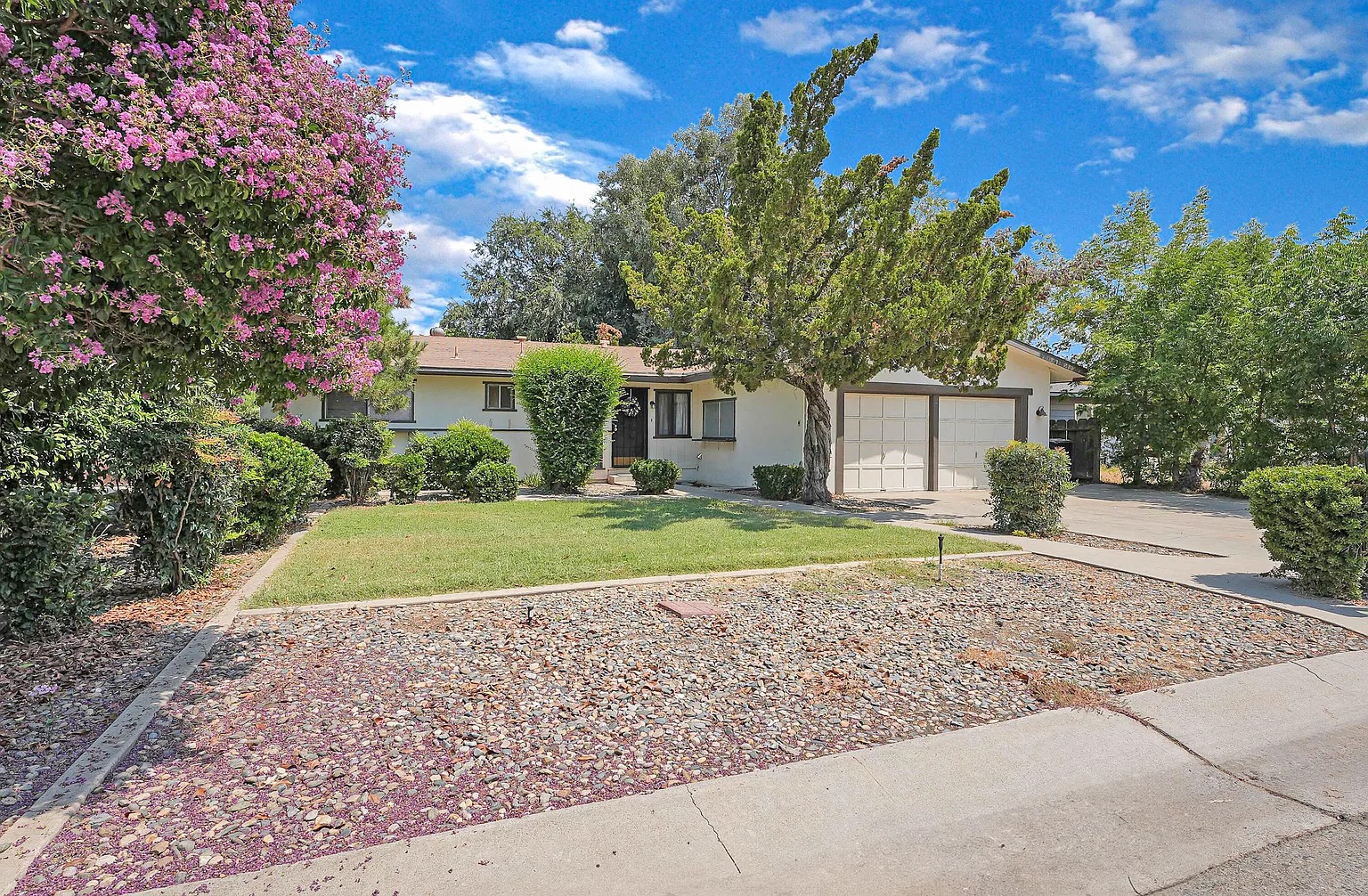 Real estate property located at 3732 W Paradise Avenue, Sw Visalia, Visalia, CA