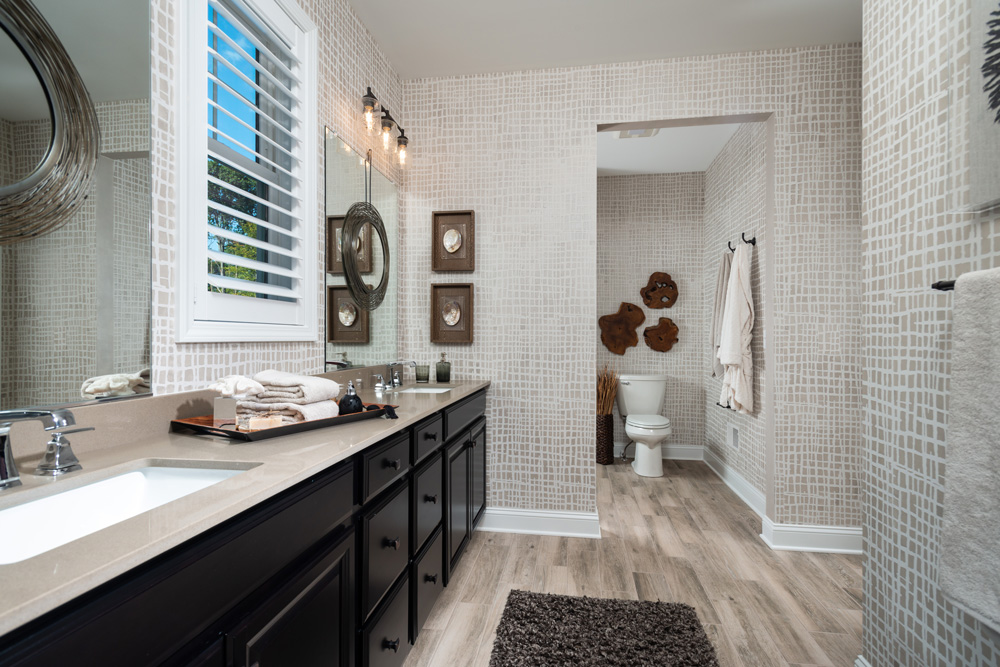 43 Julian's Way - Weston Primary Down - Primary Bathroom