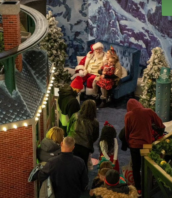 Photos with Santa Connecticut Post Mall