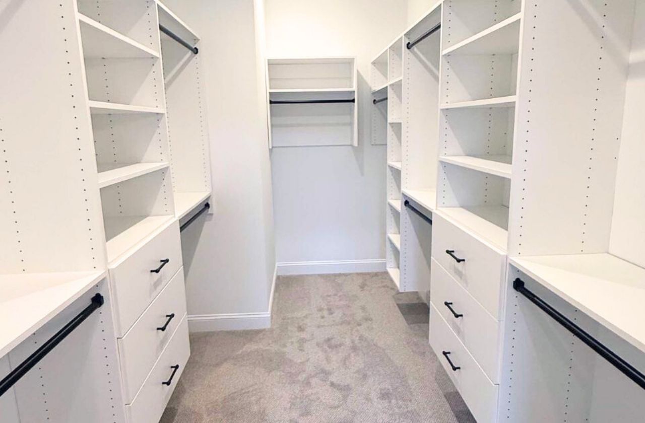 18 Dahlia Drive - Lincoln Ranch - Primary Bedroom closet with custom shelving