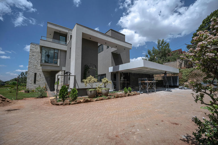 Lavington Residence
