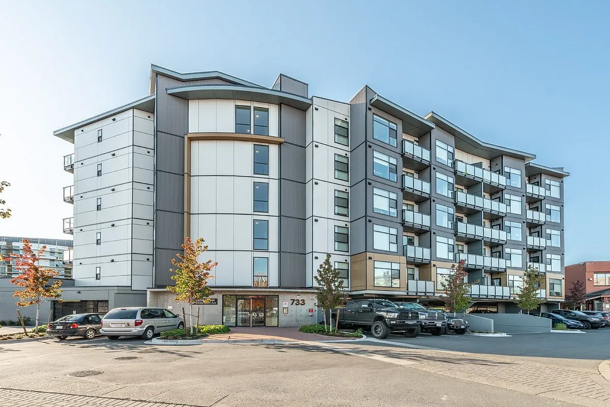 Railside House Building