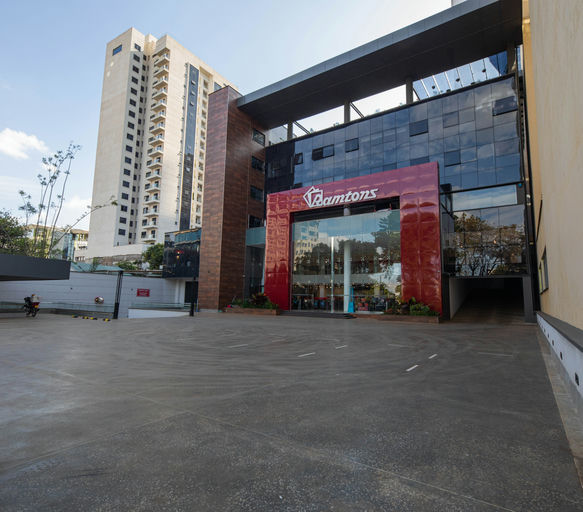 Ramtoms, Muthithi Road