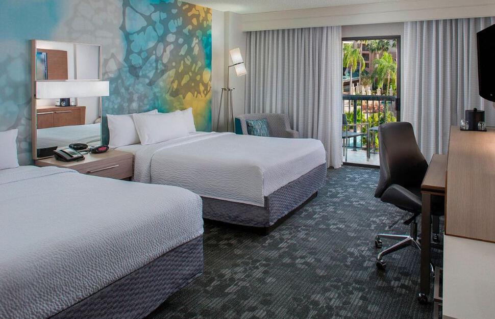 Courtyard-Orlando-Lake-Buena-Vista-in-the-Marriott-Village-1.jpg