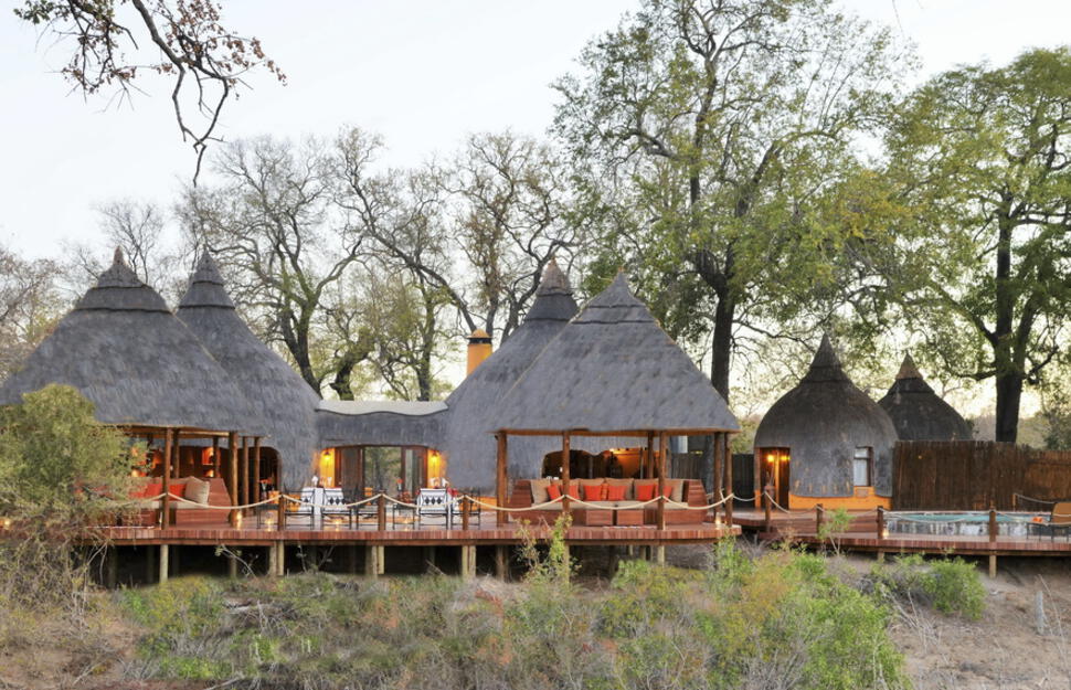 Hoyo-Hoyo-Safari-Lodge-12.jpg