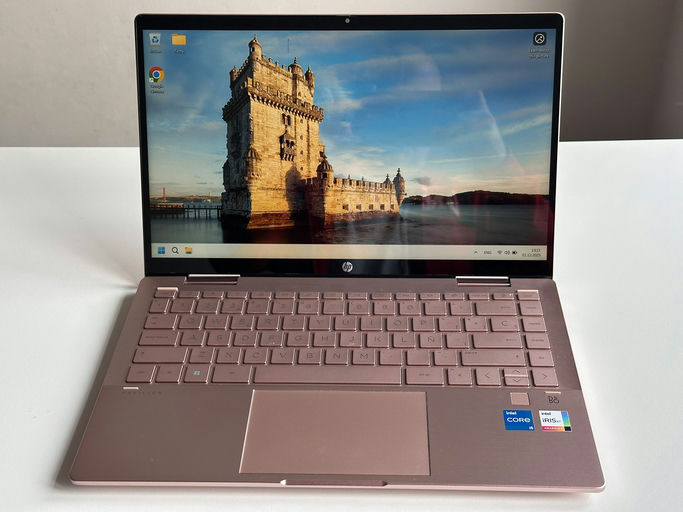 **HP Pavilion x360 14-ek0006ns (6H631EA)**
