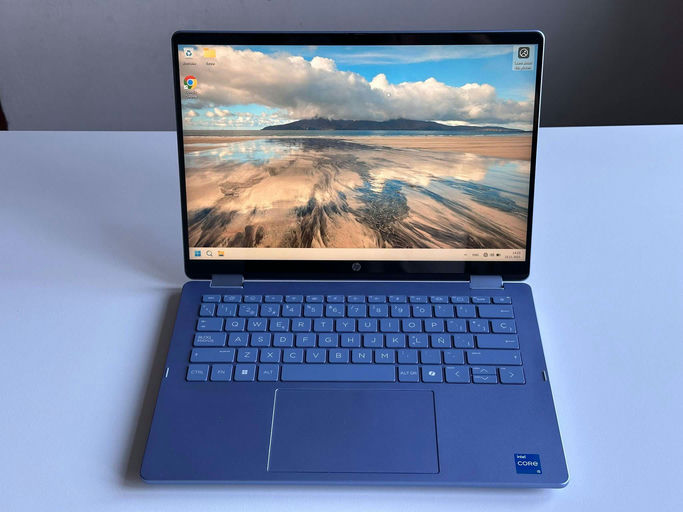 **HP OmniBook 5 Flip 14-fp0004ns (BG9T4EA)**
