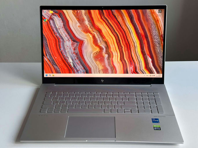**HP Envy 17-cr0000nf (6K9P6EA)**
