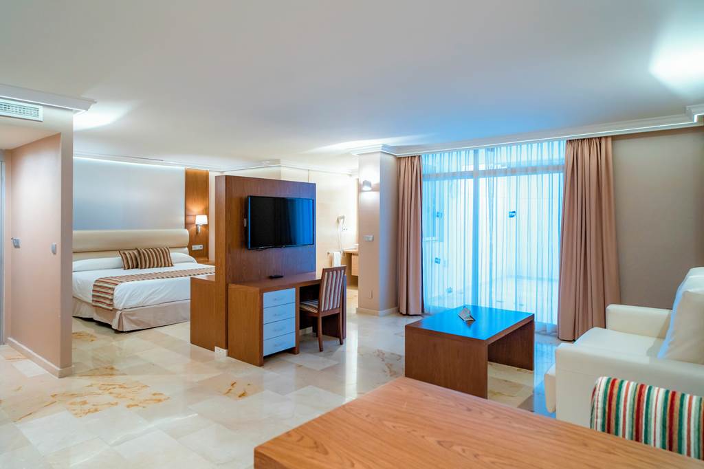AGP_5_MS_Aguamarina_Suites_1222_03.jpg
