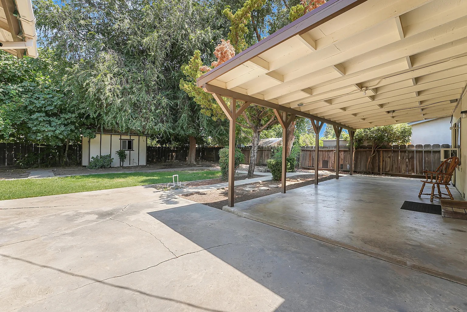 Real estate property located at 3732 W Paradise Avenue, Sw Visalia, Visalia, CA