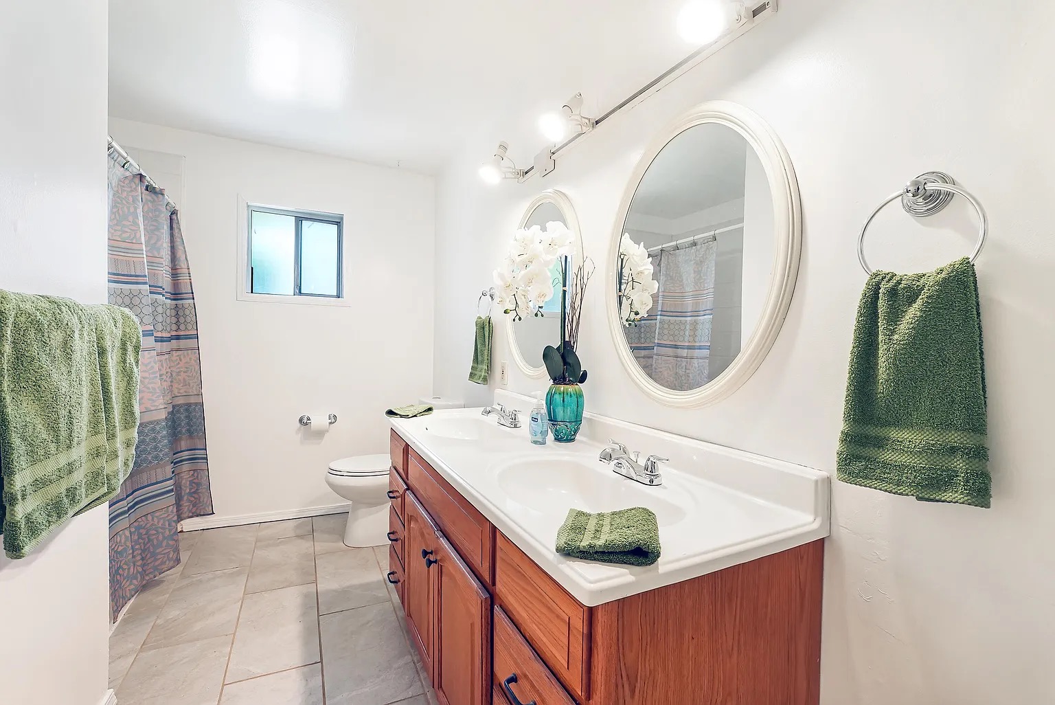 Real estate property located at 3732 W Paradise Avenue, Sw Visalia, Visalia, CA