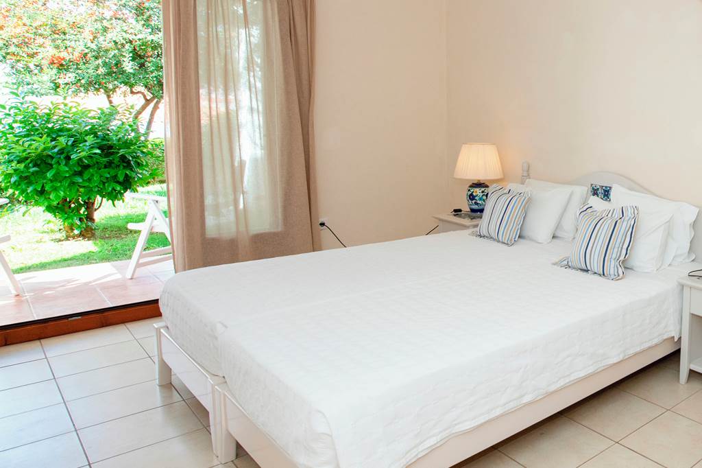 JSI_84195_Skopelos_Summer_Homes_1122_08.jpg