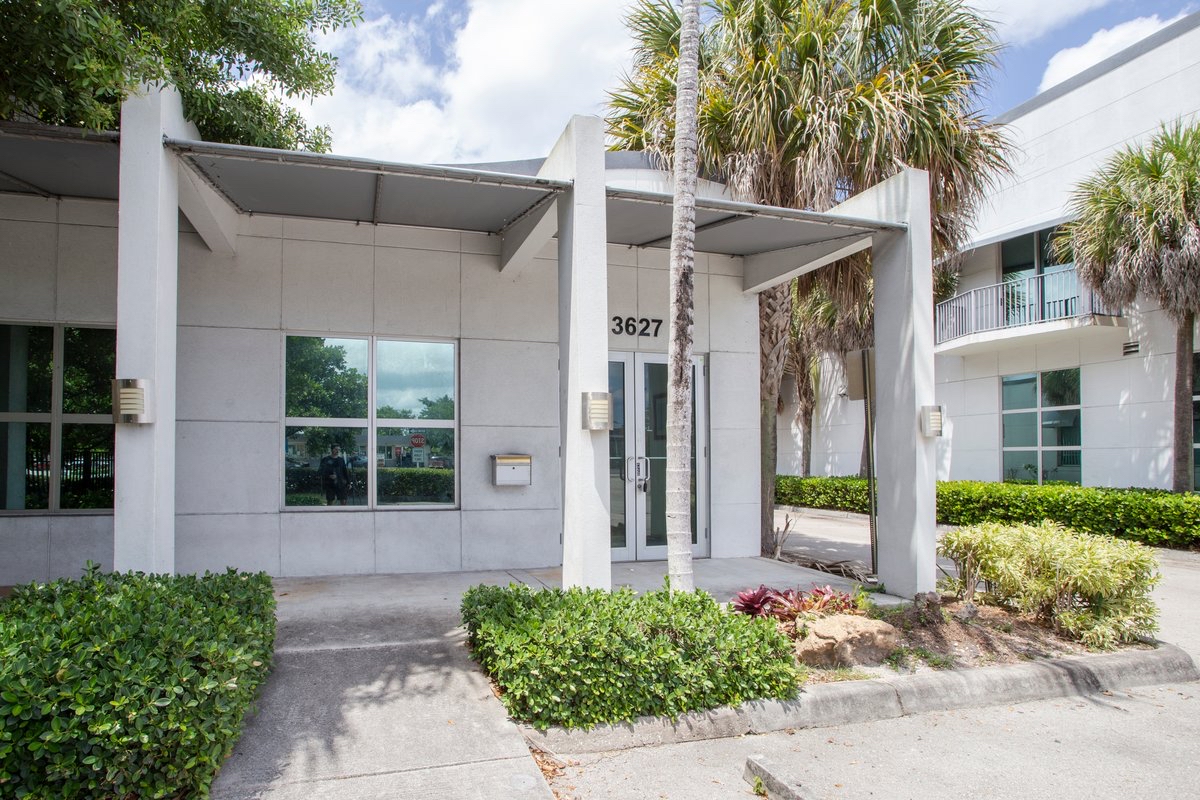 Real estate property located at 3625-3627 W Broward Blvd, Lauderhill, FL