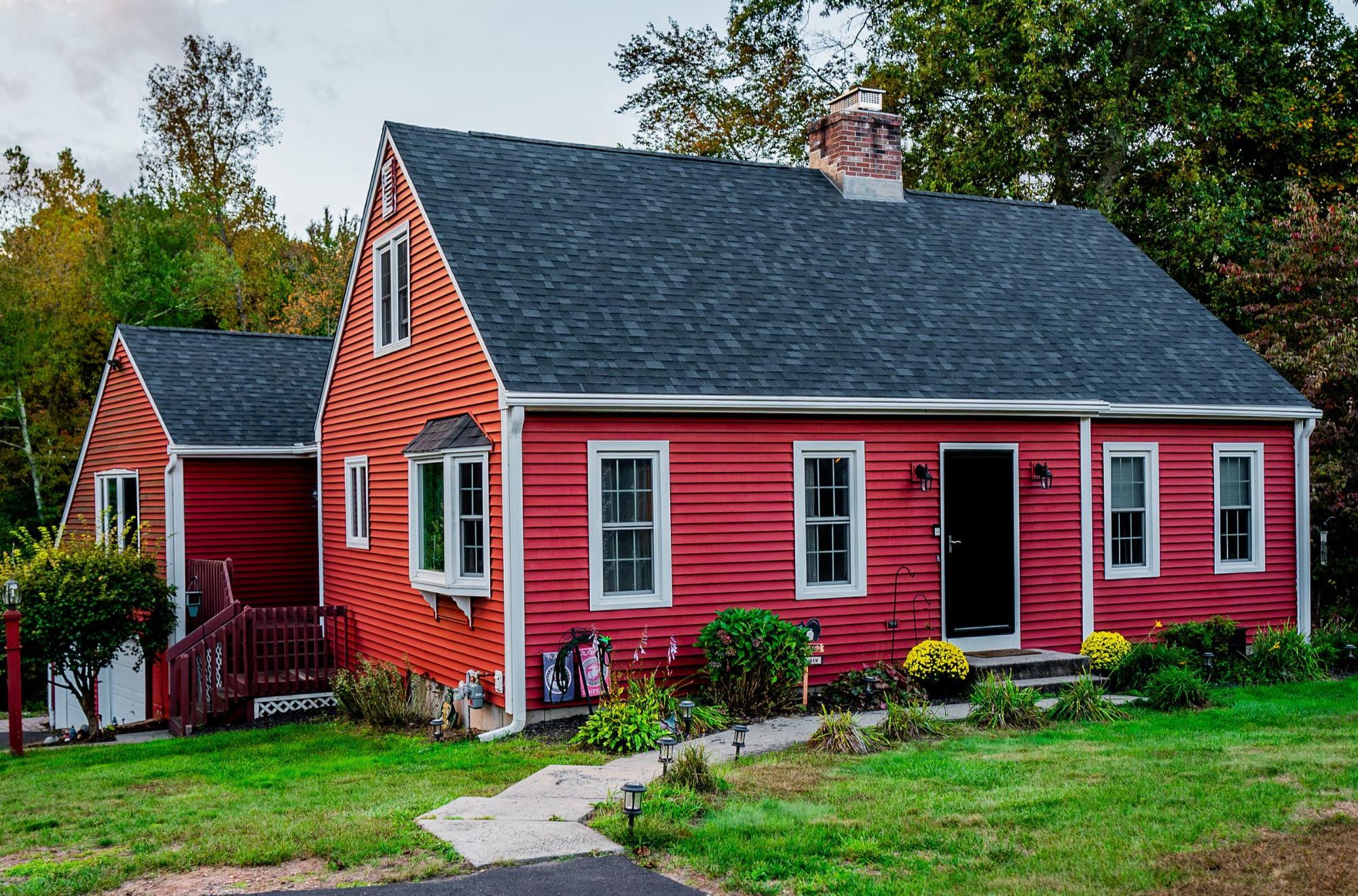 Roofing Company in East Windsor, CT | 40 Yrs Experience